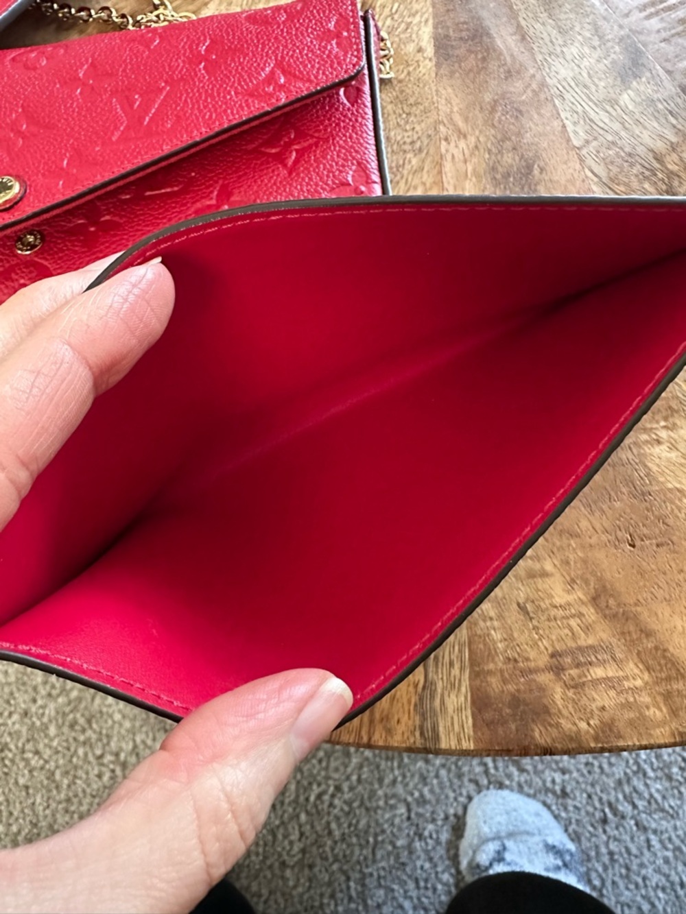 Authentic LV Félicie Pochette Monogram Empreinte - Red w/ Both Inserts - Picture 15 of 15